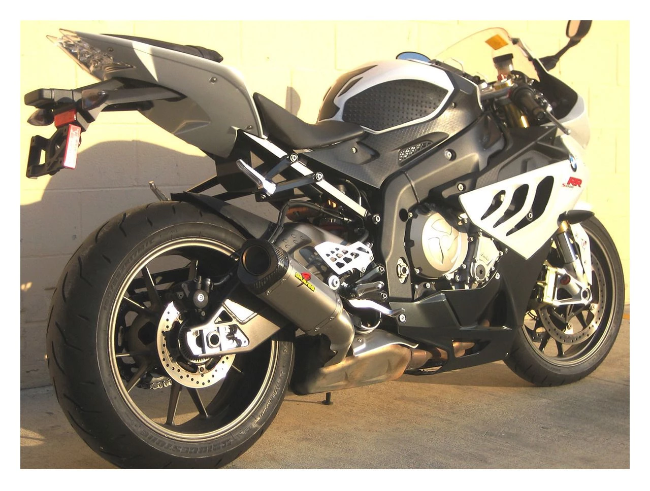 Graves Motorsports Graves Hexagonal Slip-On Exhaust - Image 7